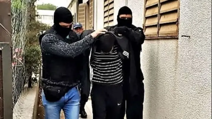 Dos detenidos en barrio 2 de Abril por agresión con arma de fuego ...