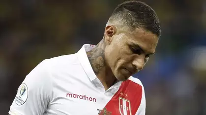 Paolo Guerrero anunció su retiro de la selección de Perú