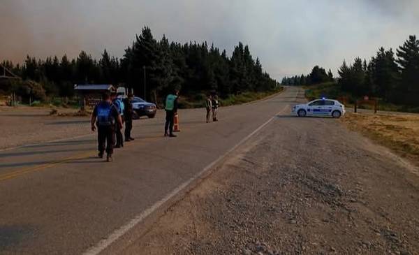 Habilitaron la ruta 40 entre Epuyén y el cruce a Cholila - Últimas ...