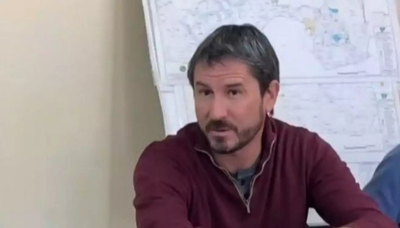 Merino: "Queremos inversión y pagar un buen servicio o pagar bajos servicios, que no venga nadie y no haya trabajo; esa es la discusión" Merino: "Queremos inversión y pagar un buen servicio o pagar bajos servicios, que no venga nadie y no haya trabajo; esa es la discusión"