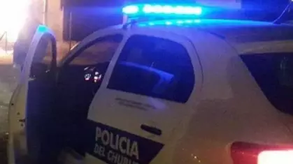 Armados con “tumbera” entraron a una casa abriendo la puerta a patadas y asaltaron a los moradores 