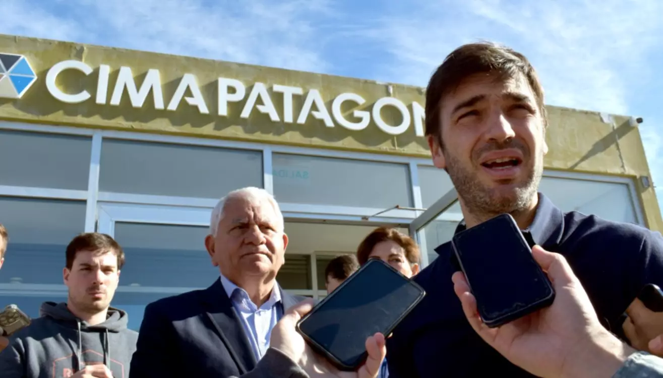 GNL: El gobernador Torres confirmó que presentarán un proyecto a YPF para que se instale en Chubut