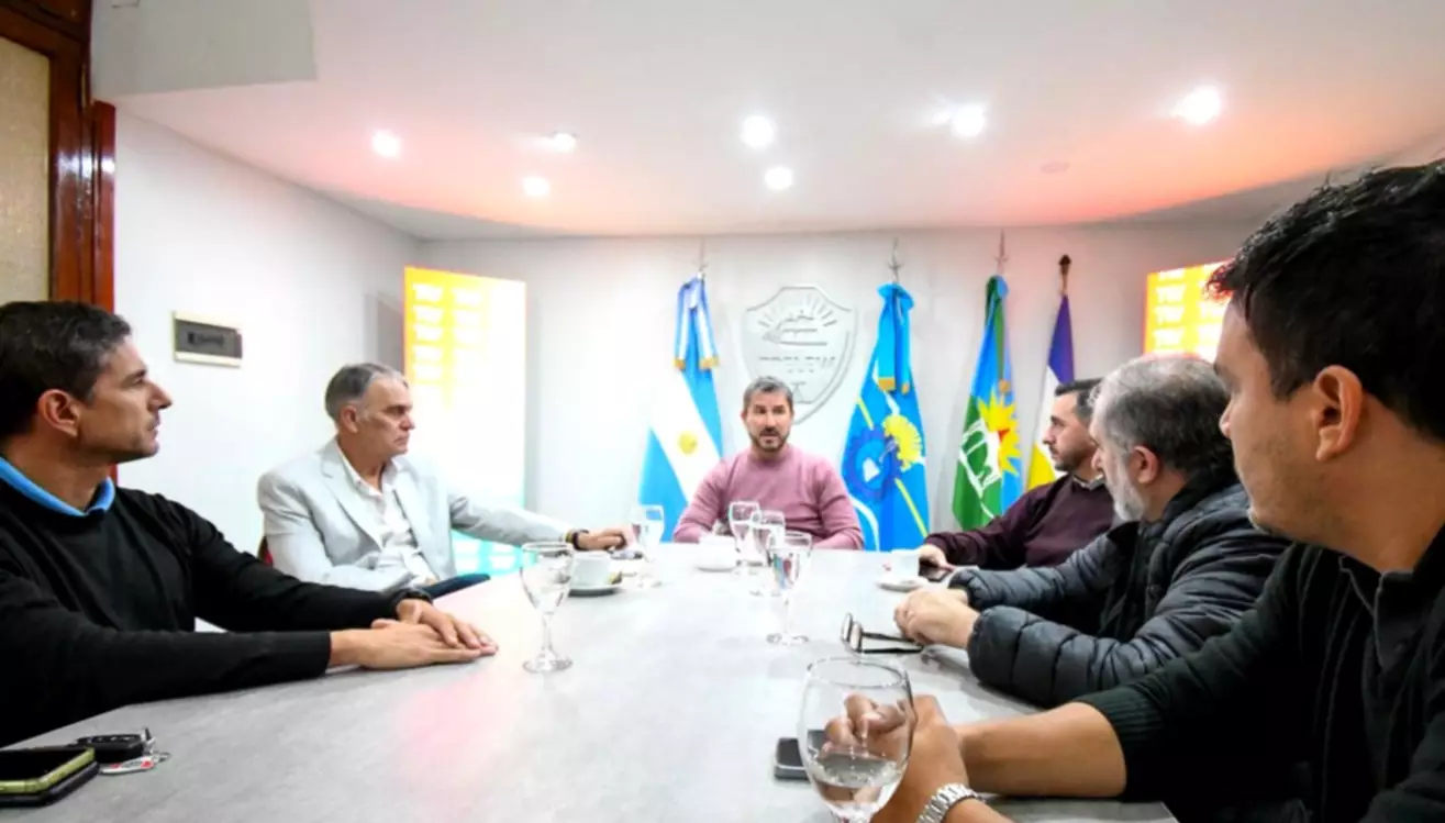 El intendente de Trelew recibió a representantes de cadenas de supermercados y mayoristas