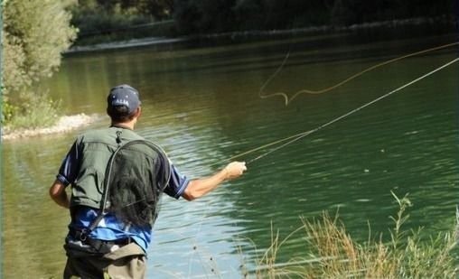 Pesca Continental explicó cuáles son los ambientes acuáticos habilitados  para la pesca deportiva - Últimas Noticias: El Chubut