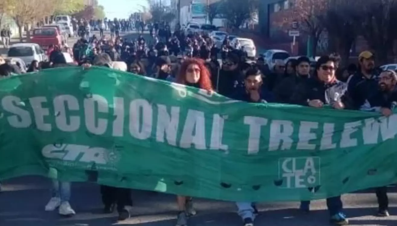 ATE Trelew se declaró en estado de alerta y movilización ATE Trelew se declaró en estado de alerta y movilización