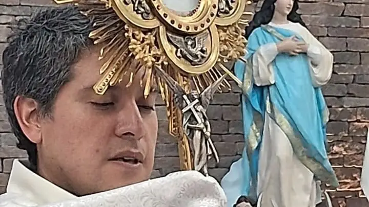 Fieles celebraron la misa de solemnidad de Corpus Christi - Últimas ...