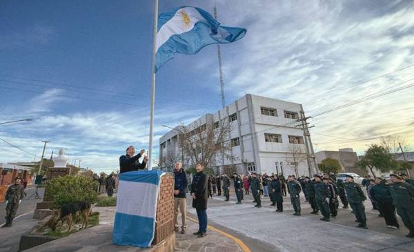Rawson conmemoró el día de la bandera con un emotivo acto