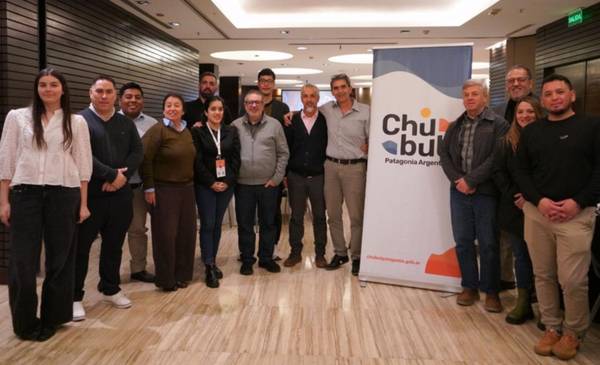 Chubut fortalece la comercialización de sus destinos con capacitaciones para referentes turísticos