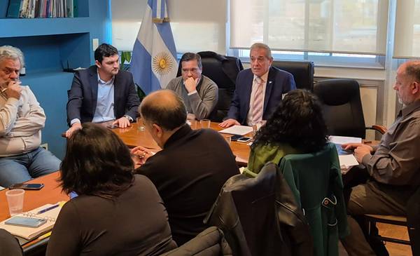 Paritaria docente: Nueva oferta del Gobierno a los gremios - Últimas ...