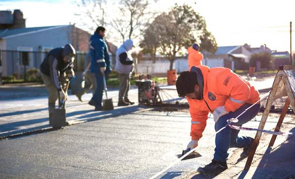 Obras Públicas continúa con obras de mejoramiento y repaso de calles en ...
