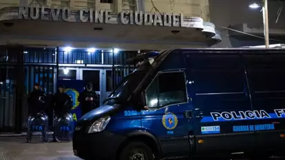 Allanaron un cine "porno" y detuvieron a los dueños por explotación sexual