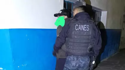 Intentó robar un vehículo estacionado y fue detenido en el centro de Trelew