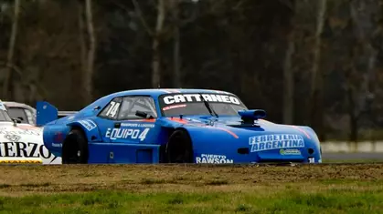 Adolfo "Cacho" Cattaneo se metió en el top five de Turismo 4000 Argentino