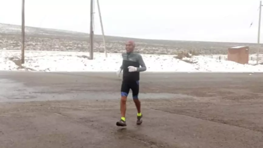 Ultra maratonista de la localidad de Paso de Indios desafía al clima patagónico
