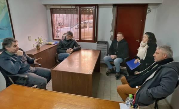 Rawson avanza en articulación técnica con la UNPSJB para realizar ensayos de adoquines municipales