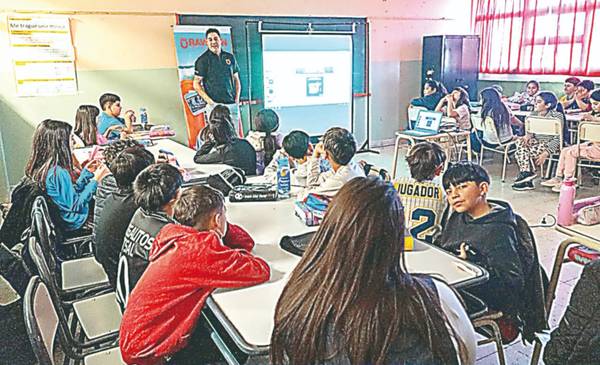Los chicos de la capital fortalecen su educación ambiental con talleres sobre atractivos naturales