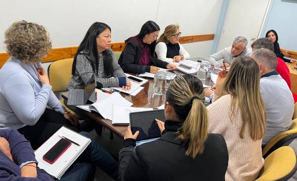 La Comisión de Legales analizó convenios de obra pública antes de la Sesión Ordinaria