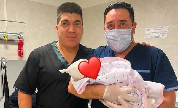 Nacimiento en ruta sobre la ambulancia del hospital de José de San Martin.