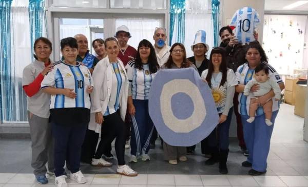 COLORES ALBICELESTES EN EL CENTRO DE SALUD. - Últimas Noticias: El Chubut