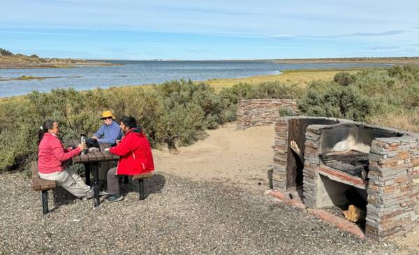 Turismo invernal: Arroyo Marea, una experiencia de naturaleza virgen frente a la costa de la Ruta Azul - Últimas Noticias: El Chubut