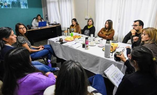 El intendente Taccetta mantuvo una reunión de trabajo con el equipo del área social municipal - Últimas Noticias: El 