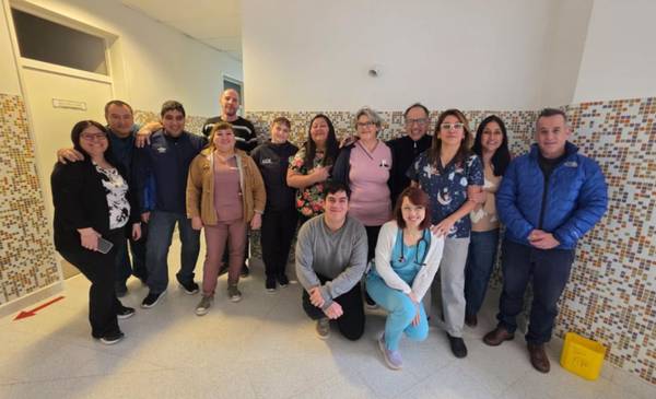 El secretario de Salud, Sergio Wisky, visitó el Hospital Rural de Dolavon - Últimas Noticias: El Chubut
