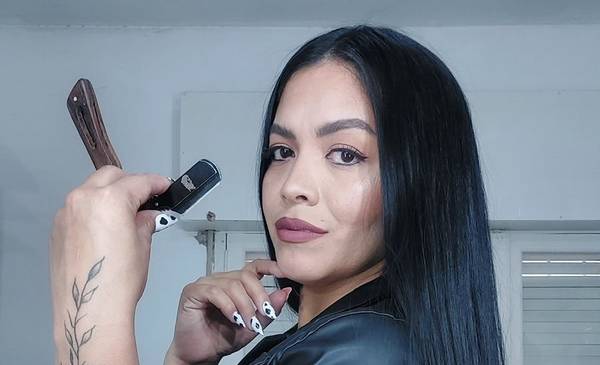 Tijeras que transforman: Karen Lara y el poder de la barbería solidaria en Trelew