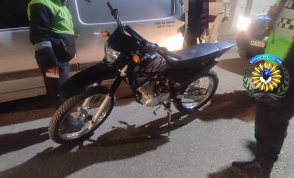Madryn: Conducía alcoholizado una moto con pedido de secuestro y terminó detenido - Últimas Noticias: El Chubut