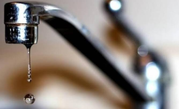 Se cortó el agua en tres barrios de Trelew por la rotura de una cañería - Últimas Noticias: El Chubut