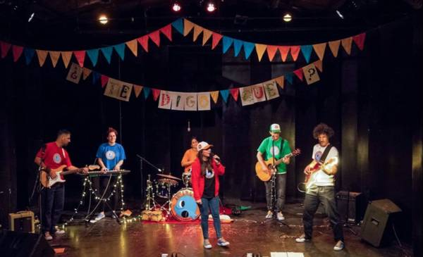 "Vacaciones entre ballenas y música infantil" en el Portal de Madryn - Últimas Noticias: El Chubut