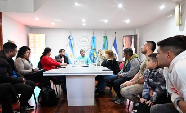 Merino promulgó ordenanza que permitirá construcción de 33 viviendas para el Sindicato Municipal, tras 12 años de es