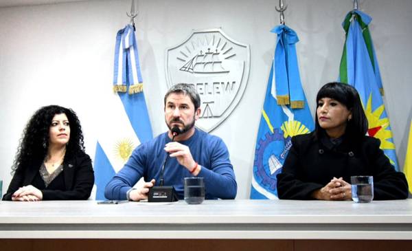 El Municipio de Trelew impulsa un programa educativo, para que empleados concluyan sus estudios