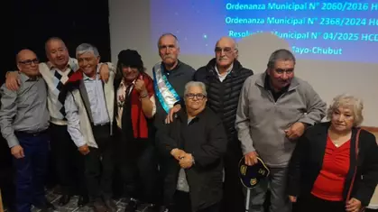 Río Mayo festejó los 90 años y distinguió a pobladores