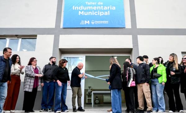 Sastre inauguró el taller de Indumentaria Municipal