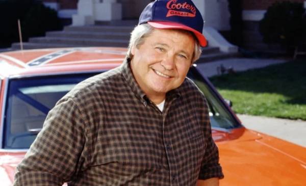 Murió Ben Jones recordado como Cooter Davenport en la serie Los Dukes de Hazzard