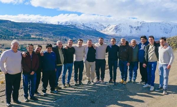 Provincia construirá 427 viviendas para trabajadores esenciales en 14 localidades de Chubut - Últimas Noticias: El Chu
