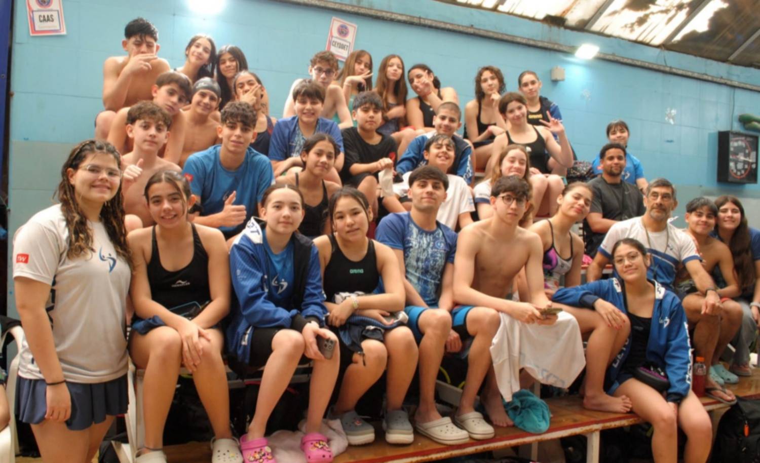Natación en el Club Ferrocarril Patagónico