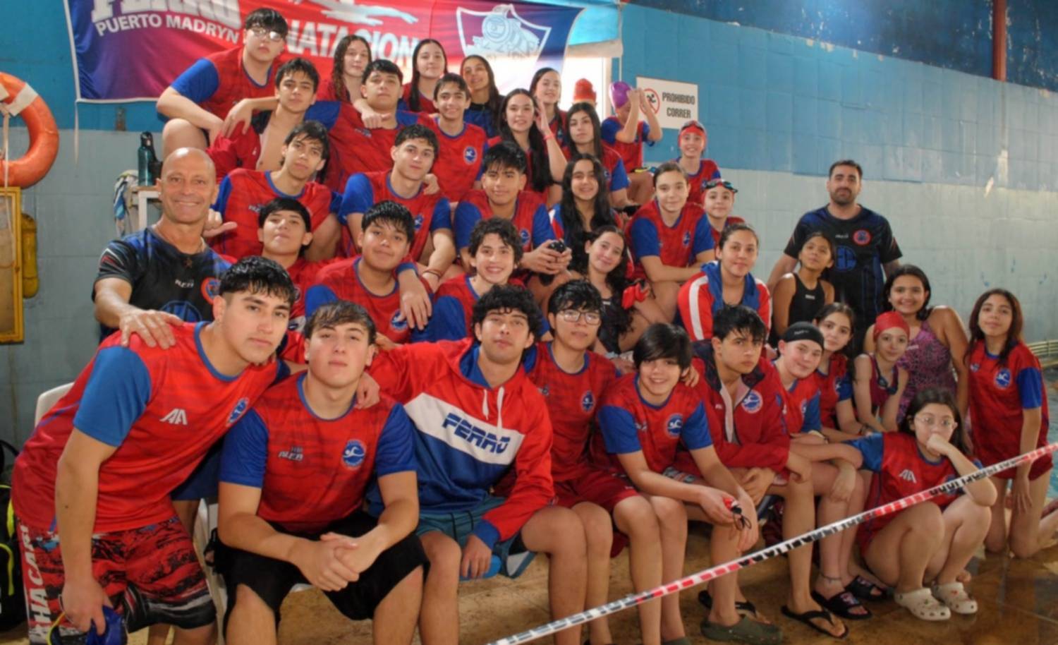Competencia de natación en Puerto Madryn