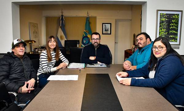 Taccetta realizó entrega aportes económicos a productores y emprendedores de Esquel