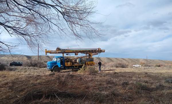 Realizan dos perforaciones para fortalecer el servicio de agua potable en Paso de Indios y Cerro Cóndor