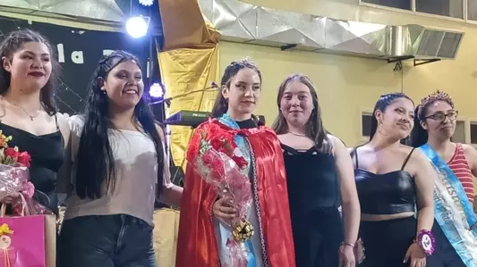 Pueblo y escuela celebraron sus 102 años de historia