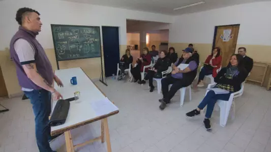 Dictan capacitación en  chacinados y conservas