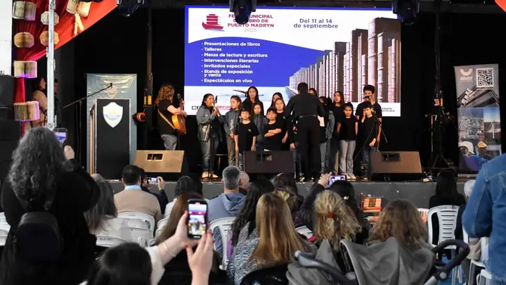 Madryn abrió las puertas de su Feria Municipal del Libro - Últimas ...