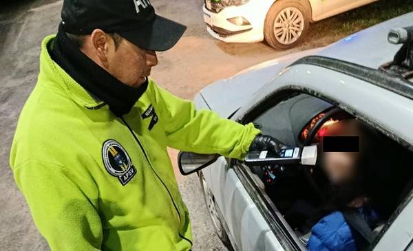 Provincia controló más de 8 mil vehículos y demoró a dos conductores que chocaron mientras conducían alcoholizados