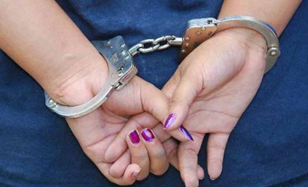 Fue a consultar su situación judicial y quedó detenida por tener un pedido de captura