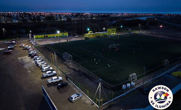 Nueva iluminación en los alrededores del Club Defensores