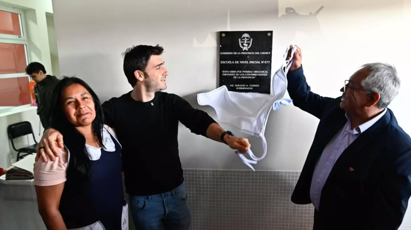El gobernador Torres inauguró la Escuela Nº477 de nivel inicial en Paso de Indios 