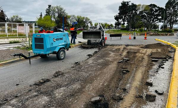 Comenzó la reparación de la avenida Antártida Argentina en Rawson - Últimas Noticias: El Chubut