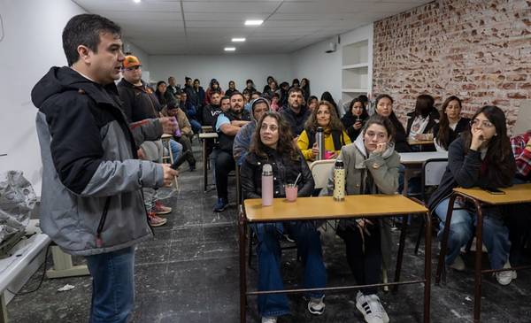 Estudiantes del Centro de Formación Profesional 650 recibieron una charla sobre gestión de residuos - Últimas Noticias: El Chubut