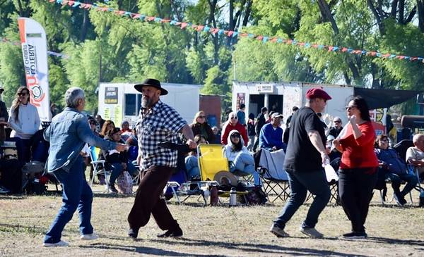 28 de Julio vive la tercera fiesta del novillito con música, gastronomía y tradición rural - Últimas Noticias: El Chubut
